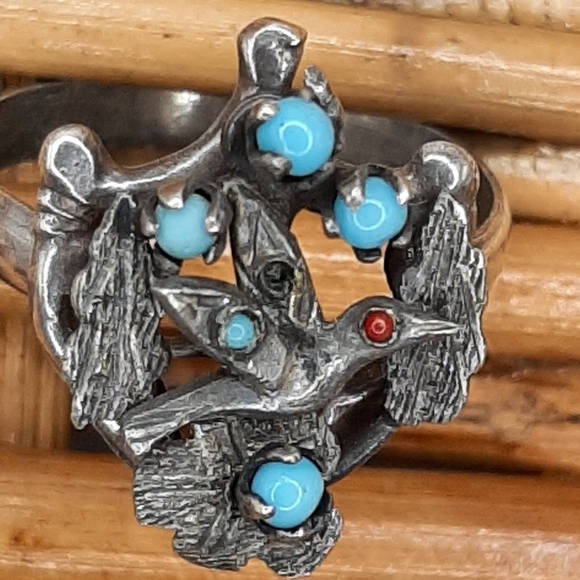 Victorian Ring Bird on Nest - Picture 1 of 6